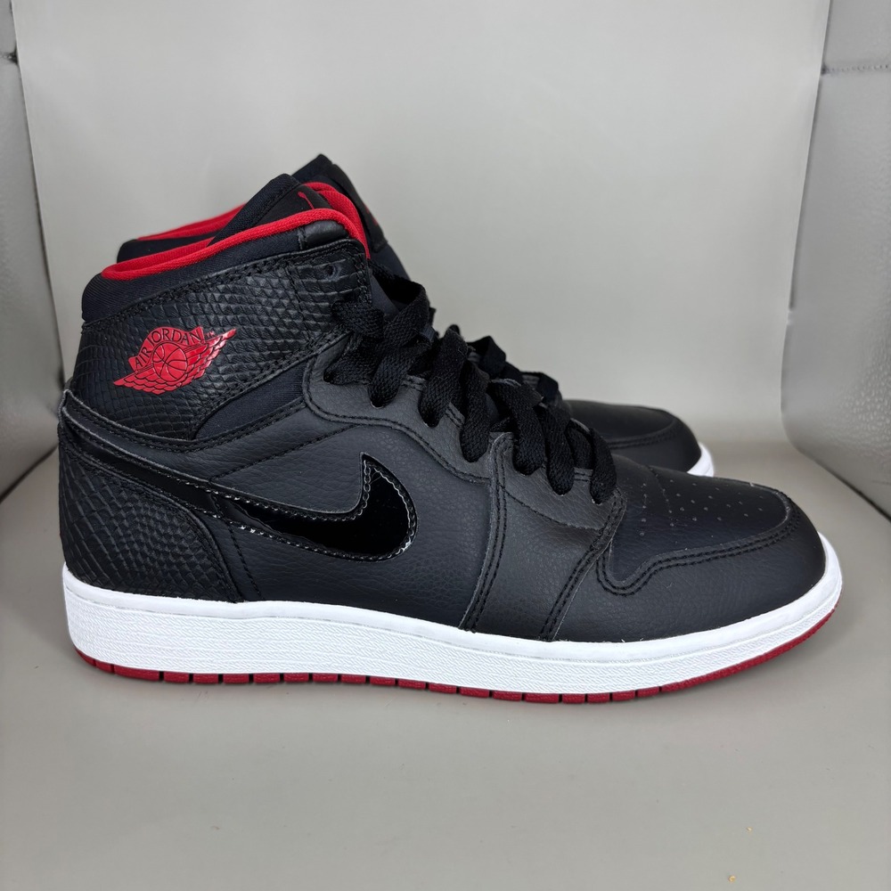 Air Jordan 1 Retro High Gs Bred‎ Snake Size 5.5Y